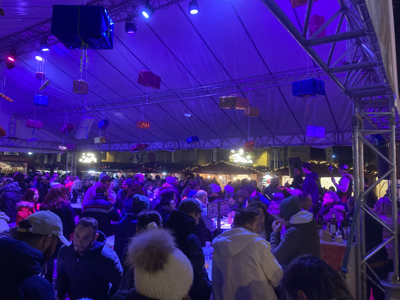 ambiance chaleureuse au Marché de noël